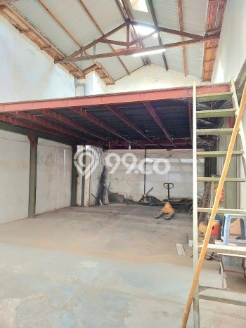 Unit Gudang Dijual di Gayamsari Semarang Luas Tanah 1100m2, Luas Bangunan 548m2 Unit Gudang Dijual di Gayamsari Semarang Luas Tanah 1100m2, Luas Bangunan 548m2