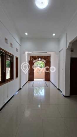 Rumah Sewa Semarang LT 120m2 LB 80m2 Area Manyaran Rumah Sewa Semarang LT 120m2 LB 80m2 Area Manyaran