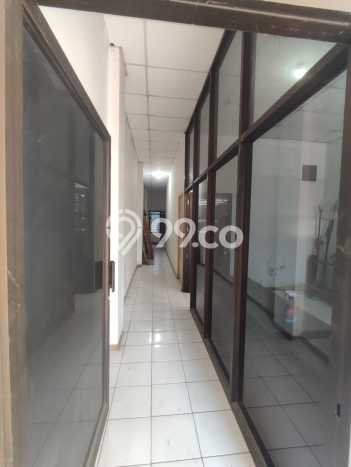 Unit Ruko disewakan di Gayamsari Semarang dengan LT 99m2 / LB 280m2 Unit Ruko disewakan di Gayamsari Semarang dengan LT 99m2 / LB 280m2