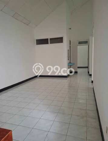 Disewakan Rumah Murah di Lebak Bulus Jakarta Selatan dengan 3 KT Disewakan Rumah Murah di Lebak Bulus Jakarta Selatan dengan 3 KT