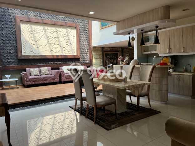 Rumah Luxury Modern Siap Huni di Bintaro Jakarta Selatan Rumah Luxury Modern Siap Huni di Bintaro Jakarta Selatan