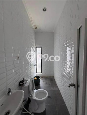 Dijual Rumah Eksklusif 4 KT di Cirendeu, Jakarta Selatan Dijual Rumah Eksklusif 4 KT di Cirendeu, Jakarta Selatan