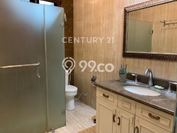 Ready to Use! Premium House LT 246m2 Desain Elegan di Duren Tiga Ready to Use! Premium House LT 246m2 Desain Elegan di Duren Tiga