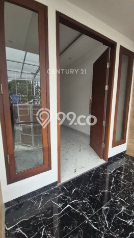 Rumah Minimalis 3 KT di Kampung Rambutan Jakarta Timur Semi Furnished Rumah Minimalis 3 KT di Kampung Rambutan Jakarta Timur Semi Furnished