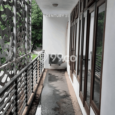 Ready to Use! Luxury House LT 360m2 Desain Modern di Pejaten Ready to Use! Luxury House LT 360m2 Desain Modern di Pejaten