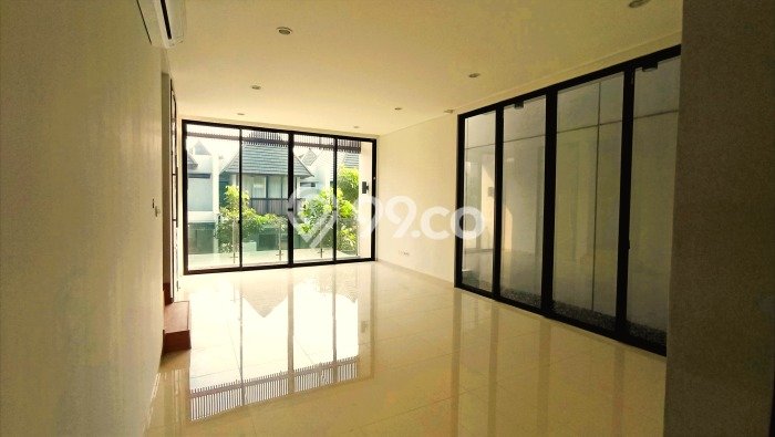 Jual Rumah Luas Elegan Dengan View Cantik di Lebak Bulus, Jakarta Selatan Jual Rumah Luas Elegan Dengan View Cantik di Lebak Bulus, Jakarta Selatan