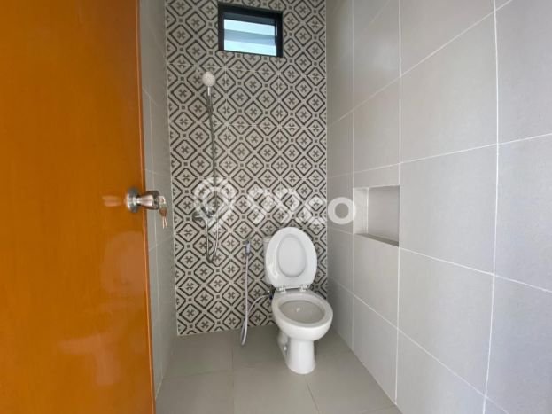 Rumah Strategis Minimalis Lb 83m2 di Banyumanik, Semarang Rumah Strategis Minimalis Lb 83m2 di Banyumanik, Semarang