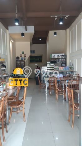 Area Strategis! Disewakan Ruko Lokasi Semarang Tengah, Semarang Cocok untuk Bisnis Area Strategis! Disewakan Ruko Lokasi Semarang Tengah, Semarang Cocok untuk Bisnis