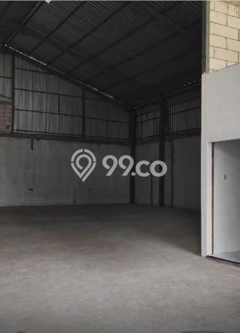 SEWA TERBAIK! Gudang di Semarang Barat, Luas 400m2m², Area Berkembang, Ready Pakai SEWA TERBAIK! Gudang di Semarang Barat, Luas 400m2m², Area Berkembang, Ready Pakai