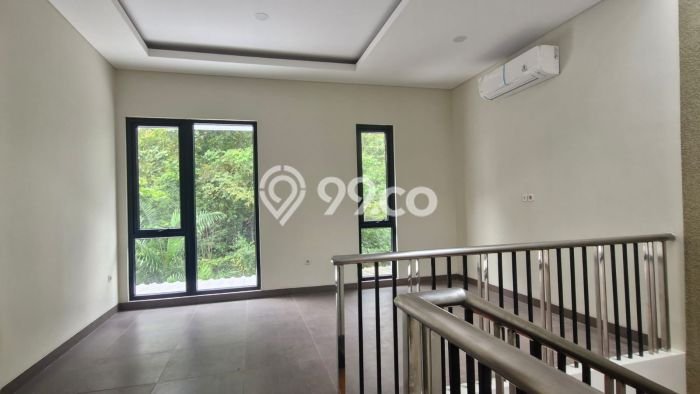Rumah Bagus Siap Huni Di Candisari Luas 200m2 Lokasi Strategis Rumah Bagus Siap Huni Di Candisari Luas 200m2 Lokasi Strategis