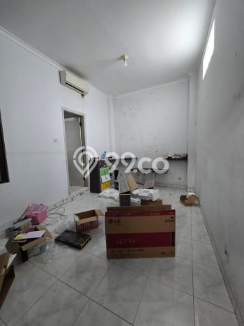 Dijual Hunian Mewah dengan Fasilitas Sekitar Komplit di Semarang Tengah, Semarang Dijual Hunian Mewah dengan Fasilitas Sekitar Komplit di Semarang Tengah, Semarang