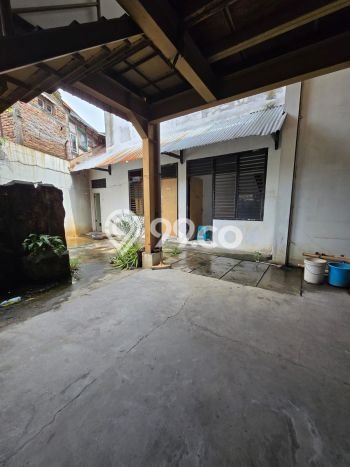 Dijual Hunian Mewah dengan Fasilitas Sekitar Komplit di Semarang Tengah, Semarang Dijual Hunian Mewah dengan Fasilitas Sekitar Komplit di Semarang Tengah, Semarang