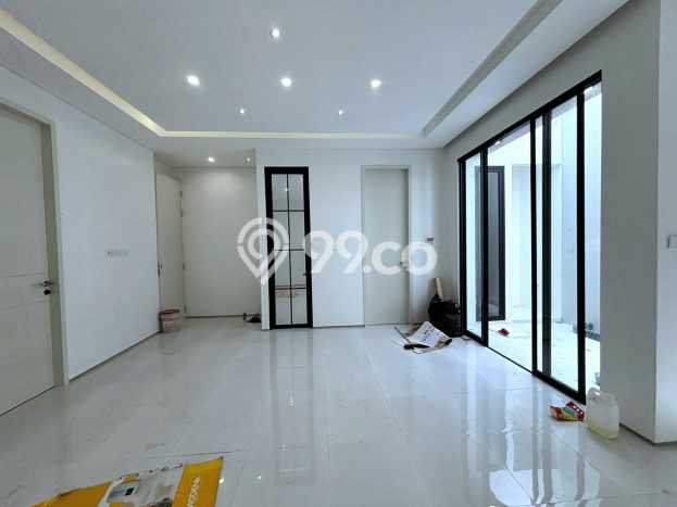Rumah Luas Asri 3 KT Siap Pakai di Tanah Mas Semarang Rumah Luas Asri 3 KT Siap Pakai di Tanah Mas Semarang