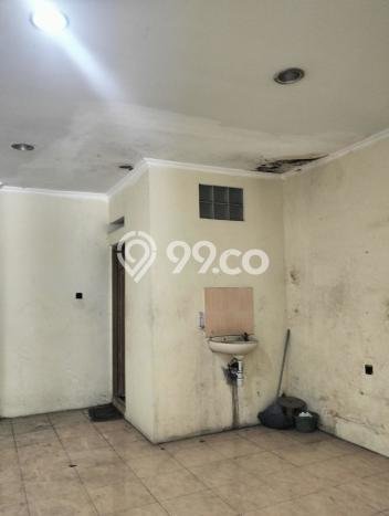 Area Ramai! Ruko Dijual di Pedurungan untuk Bisnis Luas Bangunan 200m2 Area Ramai! Ruko Dijual di Pedurungan untuk Bisnis Luas Bangunan 200m2