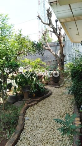 Hot Offer Hunian Mewah Ideal dan Luas di Candisari, Semarang Hot Offer Hunian Mewah Ideal dan Luas di Candisari, Semarang
