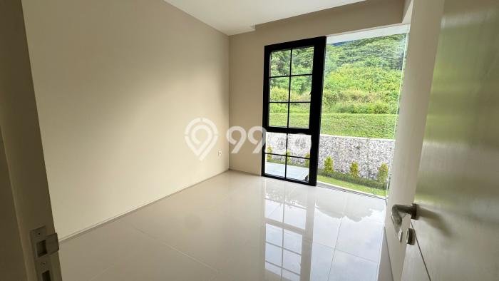 Rumah sewa siap pakai 5 KT di Bukit Sari, Semarang Rumah sewa siap pakai 5 KT di Bukit Sari, Semarang