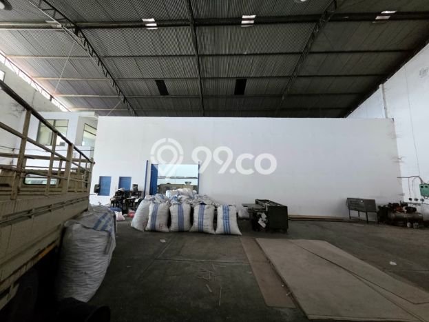 Gudang disewakan di Ngaliyan Semarang dengan luas bangunan 460m2 Gudang disewakan di Ngaliyan Semarang dengan luas bangunan 460m2