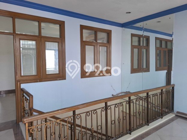 Unit Komersial Disewakan di Jakarta Barat Kawasan Strategis Harga Kompetitif Unit Komersial Disewakan di Jakarta Barat Kawasan Strategis Harga Kompetitif