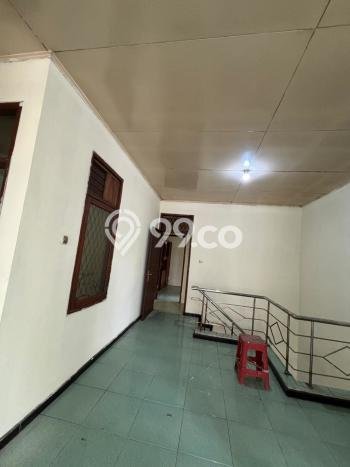 Sewa Rumah Murah di Sarijadi Bandung dengan 6 Kamar Tidur Sewa Rumah Murah di Sarijadi Bandung dengan 6 Kamar Tidur