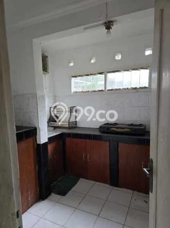 KESEMPATAN TERBAIK! Rumah area Moch Toha, 2 KT, Siap Huni, LT 60m² LB 120m² KESEMPATAN TERBAIK! Rumah area Moch Toha, 2 KT, Siap Huni, LT 60m² LB 120m²