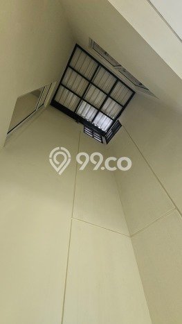 Rumah Luxury Modern Tanpa Renovasi di BSD Green Wich Tangerang Rumah Luxury Modern Tanpa Renovasi di BSD Green Wich Tangerang