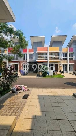 Jual Rumah Eksklusif 3 KT di Gading Serpong, Tangerang Jual Rumah Eksklusif 3 KT di Gading Serpong, Tangerang