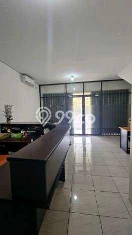 Ruko disewakan lokasi strategis Karawaci Tangerang 90m2 Ruko disewakan lokasi strategis Karawaci Tangerang 90m2