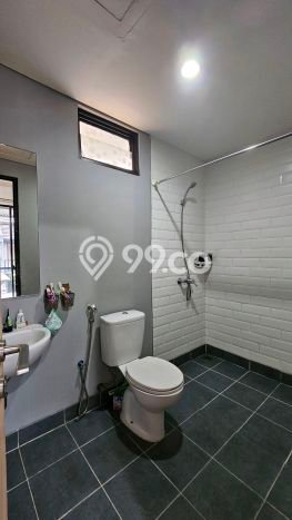 Rumah Luas Asri 3 KT Siap Huni di Lippo Karawaci Tangerang Rumah Luas Asri 3 KT Siap Huni di Lippo Karawaci Tangerang