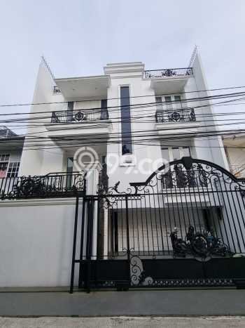 Lokasi terbaik! Rumah siap huni disewakan di Kelapa Gading LB 280m2 Lokasi terbaik! Rumah siap huni disewakan di Kelapa Gading LB 280m2
