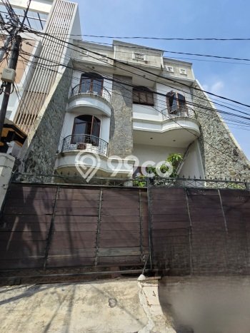 Rumah Elit Modern Tanpa Renovasi di Sunter Jakarta Utara Rumah Elit Modern Tanpa Renovasi di Sunter Jakarta Utara