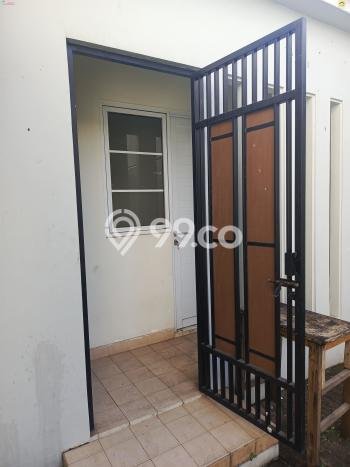 Rumah Mewah LB 170m2 Siap Pakai Desain Elegan di Kota Wisata, Bogor Rumah Mewah LB 170m2 Siap Pakai Desain Elegan di Kota Wisata, Bogor