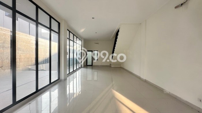 LOKASI TERBAIK! Ruko Kawasan Summarecon Bogor, Luas 291m², Area Bisnis LOKASI TERBAIK! Ruko Kawasan Summarecon Bogor, Luas 291m², Area Bisnis