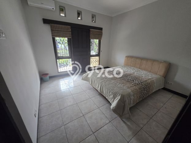 Rumah Elit Modern Tanpa Renovasi di Kota Baru Parahyangan Bandung Rumah Elit Modern Tanpa Renovasi di Kota Baru Parahyangan Bandung