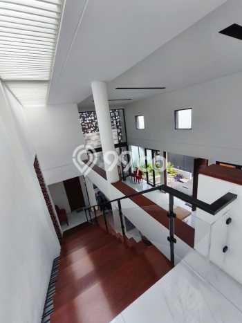 Dijual Rumah Mewah Exclusive di Babakan Ciparay, Bandung Dijual Rumah Mewah Exclusive di Babakan Ciparay, Bandung