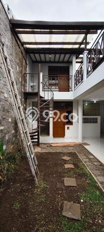 Disewakan Rumah Murah di Pasteur Bandung dengan 4 KT Disewakan Rumah Murah di Pasteur Bandung dengan 4 KT