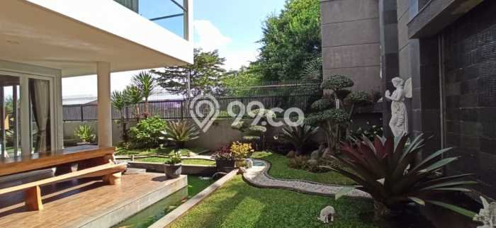 Hunian Mewah LB 500m2 Siap Huni Desain Elegan di Resor Dago Pakar, Bandung Hunian Mewah LB 500m2 Siap Huni Desain Elegan di Resor Dago Pakar, Bandung