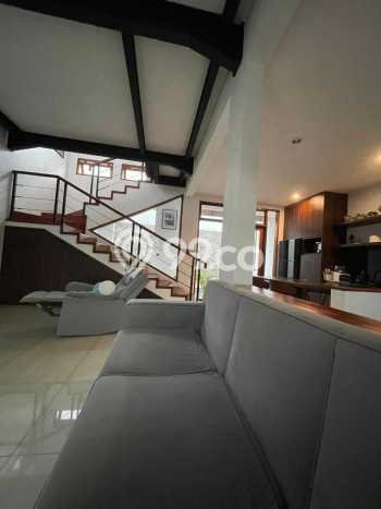 Rumah Elit Modern Siap Huni di Setra Duta Bandung Rumah Elit Modern Siap Huni di Setra Duta Bandung