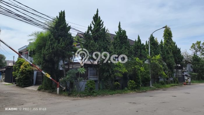 Rumah Luxury Modern Siap Huni di Taman Holis Indah Bandung Rumah Luxury Modern Siap Huni di Taman Holis Indah Bandung