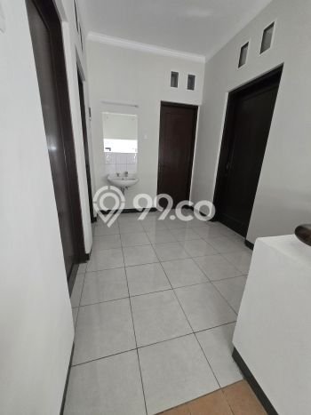Rumah Elit Modern Tanpa Renovasi di Kota Baru Parahyangan Bandung Rumah Elit Modern Tanpa Renovasi di Kota Baru Parahyangan Bandung