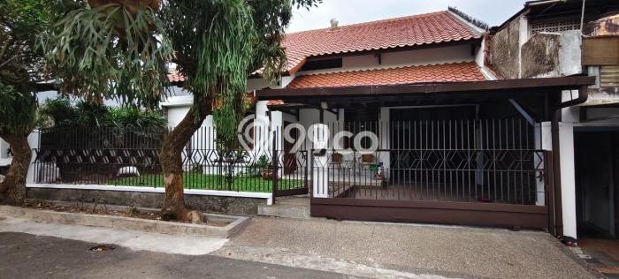 Disewakan Rumah Murah di Pasteur Bandung dengan 4 KT Disewakan Rumah Murah di Pasteur Bandung dengan 4 KT
