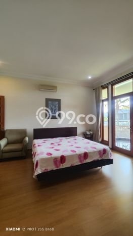 Hunian Elit LB 1000m2 Siap Pakai Desain Elegan di Setiabudi, Bandung Hunian Elit LB 1000m2 Siap Pakai Desain Elegan di Setiabudi, Bandung