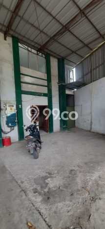 Gudang untuk Disewa di Pusat Jakarta Barat Luas Bangunan 300m2 Gudang untuk Disewa di Pusat Jakarta Barat Luas Bangunan 300m2