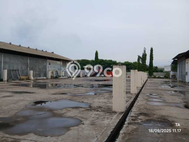 Tanah Disewakan Lokasi Jakarta Barat Seluas 2376m2 Strategis dan Aman Tanah Disewakan Lokasi Jakarta Barat Seluas 2376m2 Strategis dan Aman
