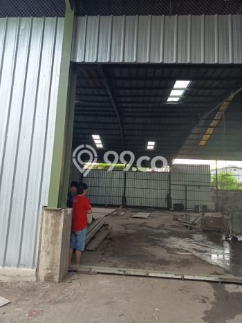 Unit Gudang Disewakan di Daan Mogot di Area Ramai & Strategis Unit Gudang Disewakan di Daan Mogot di Area Ramai & Strategis
