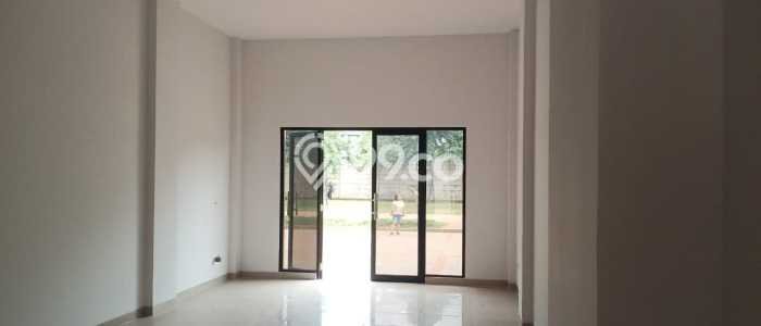 Ruko Premium Kawasan , Luas 324m2m², Area Komersial, Ramai Ruko Premium Kawasan , Luas 324m2m², Area Komersial, Ramai