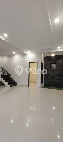 Rumah Eksklusif Dijual LT 112m2 di Duren Sawit, Jakarta Timur Rumah Eksklusif Dijual LT 112m2 di Duren Sawit, Jakarta Timur