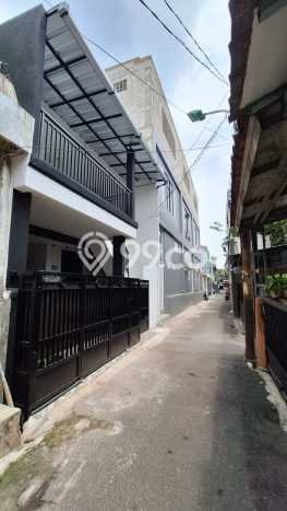 Rumah Modern Cantik 7 KT Bisa Langsung Pindah di Duren Sawit Rumah Modern Cantik 7 KT Bisa Langsung Pindah di Duren Sawit