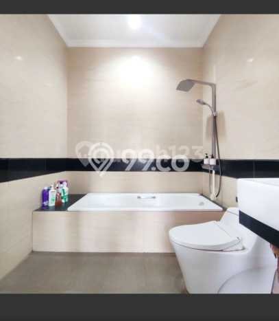 Hunian Mewah LB 200m2 Siap Pakai Desain Elegan di Villa Meruya, Jakarta Barat Hunian Mewah LB 200m2 Siap Pakai Desain Elegan di Villa Meruya, Jakarta Barat