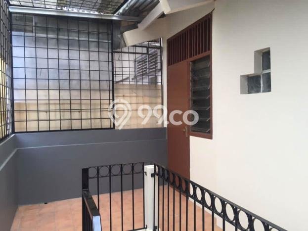 Rumah Asri di Sektor 6 - Bintaro, 3 KM, Akses Mudah Rumah Asri di Sektor 6 - Bintaro, 3 KM, Akses Mudah
