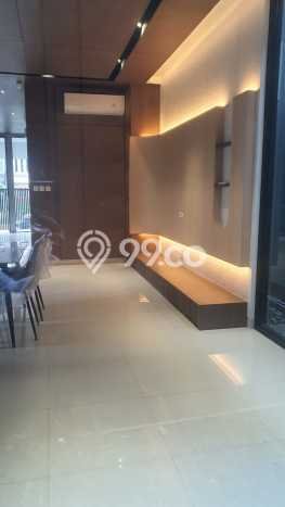 Rumah Elit LB 328m2 Siap Huni Desain Elegan di Villa Meruya, Jakarta Barat Rumah Elit LB 328m2 Siap Huni Desain Elegan di Villa Meruya, Jakarta Barat